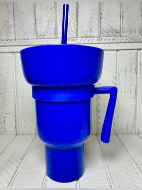 Modern Expressions Snack Tumbler Blue 33.8 Fl Oz. 2-in-1 Snack & Drink Combo Cup